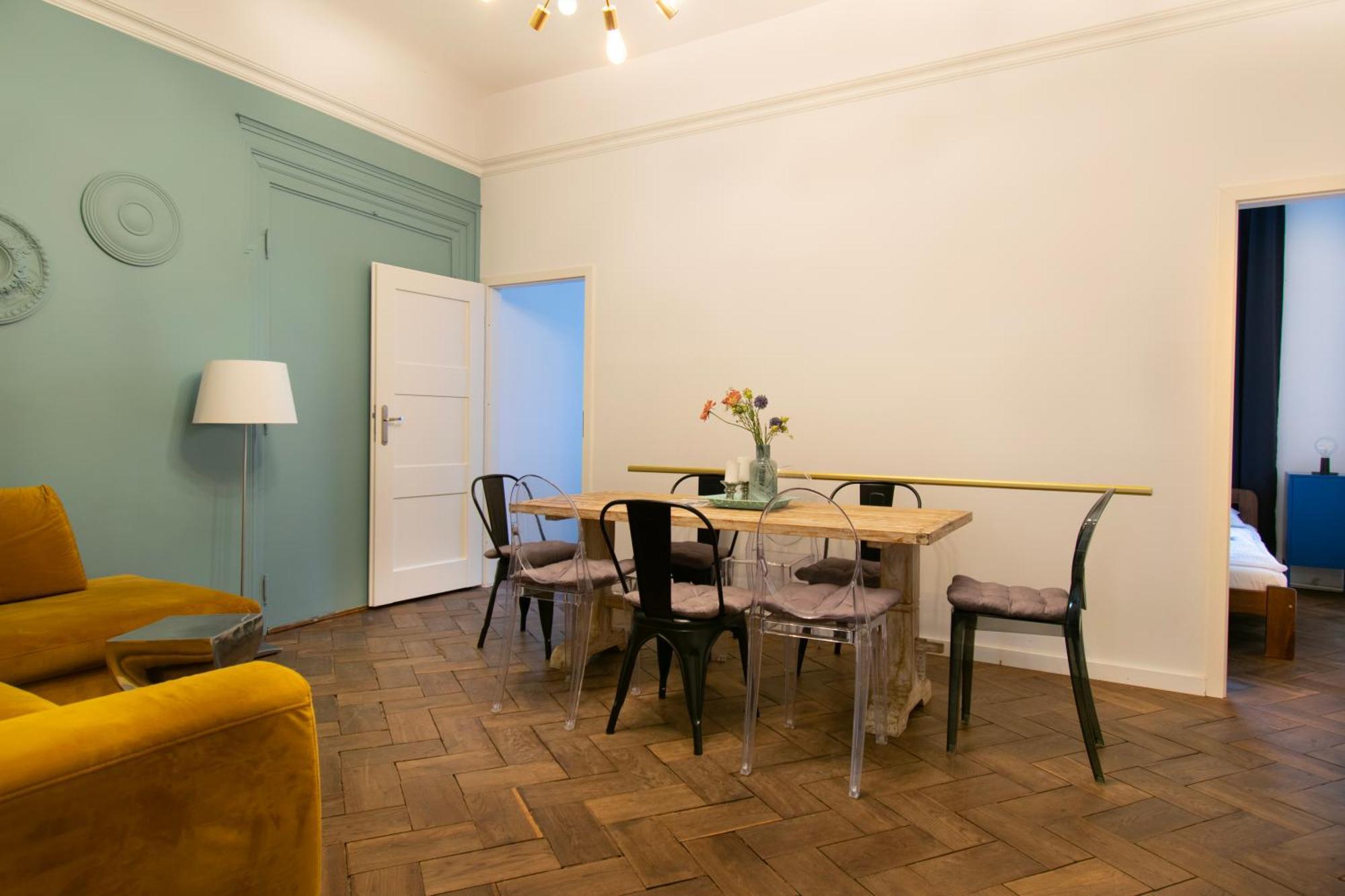 Cozy Krakowska Street, Kazimierz District Apartment